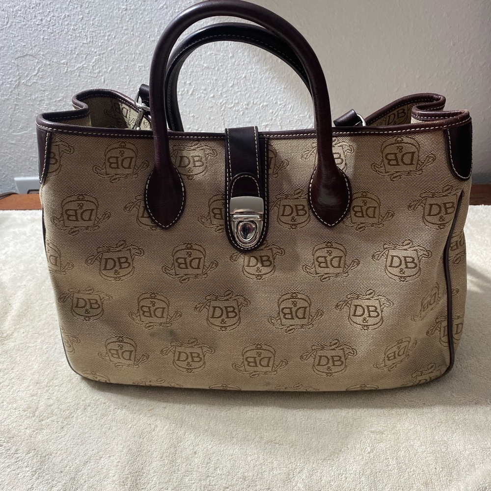 Dooney And Bourke‎ purses and handbags leather Trim Tote + Glasses Case